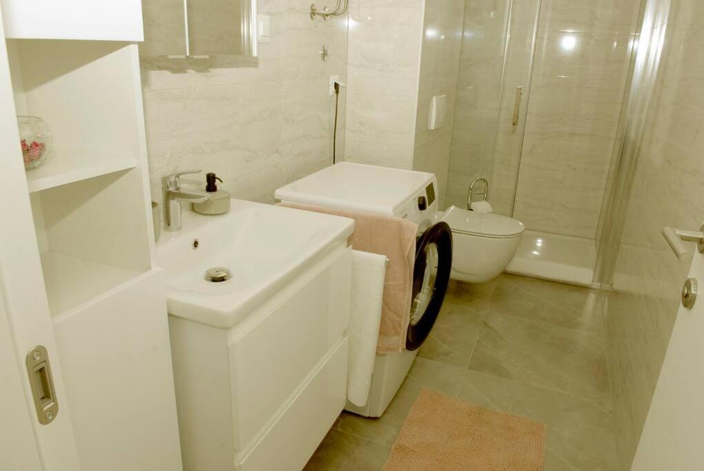 Camino Split - Apartment Near Mall Of Split Dış mekan fotoğraf