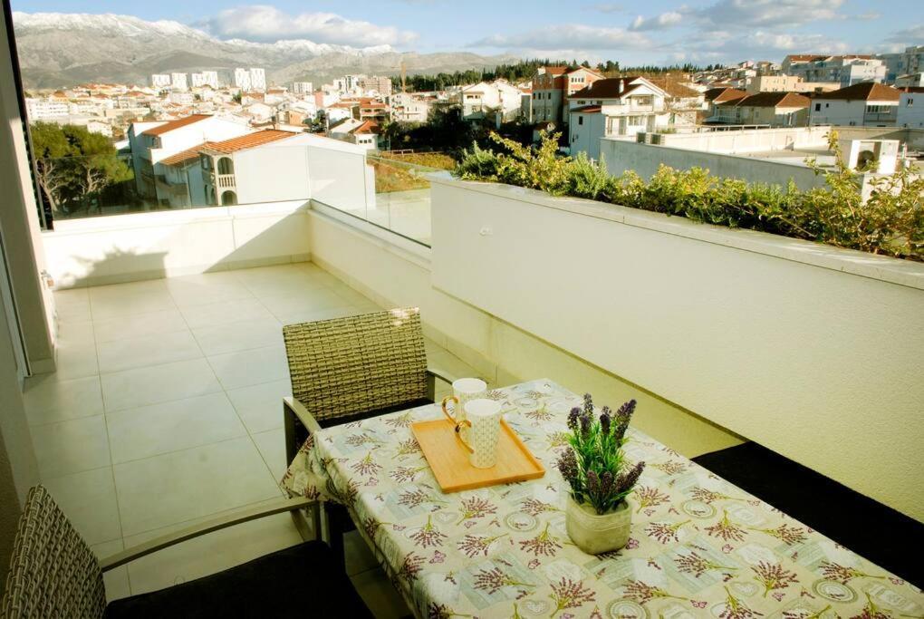 Camino Split - Apartment Near Mall Of Split Dış mekan fotoğraf