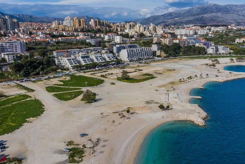 Camino Split - Apartment Near Mall Of Split Dış mekan fotoğraf